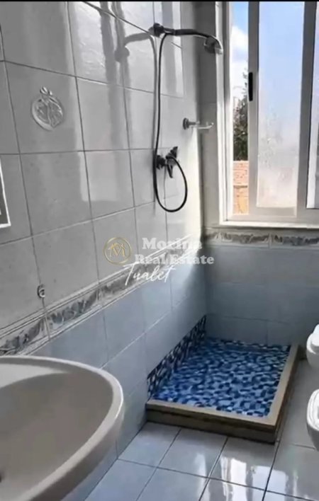 Tirane, jepet me qera apartament 2+1 Kati 3, 80 m² 500 € (Rruga e Dibres)