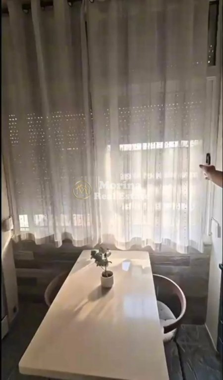 Tirane, jepet me qera apartament 2+1 Kati 3, 80 m² 500 € (Rruga e Dibres)