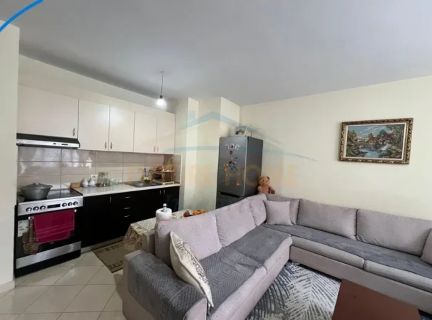 Tirane, shitet apartament 2+1+Ballkon Kati 7, 94 m² 123.000 € (Misto Mame)