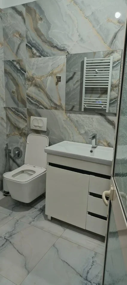 Tirane, jap me qera apartament 3+1+Aneks+Ballkon Kati 1, 135 m² 530 € 