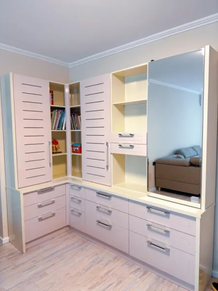 Shqiperi, jap me qera apartament 2+1+Aneks+Ballkon Kati 3, 84 m² 900 € 