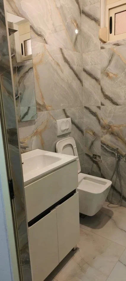 Tirane, jap me qera apartament 3+1+Aneks+Ballkon Kati 1, 140 m² 520 € 