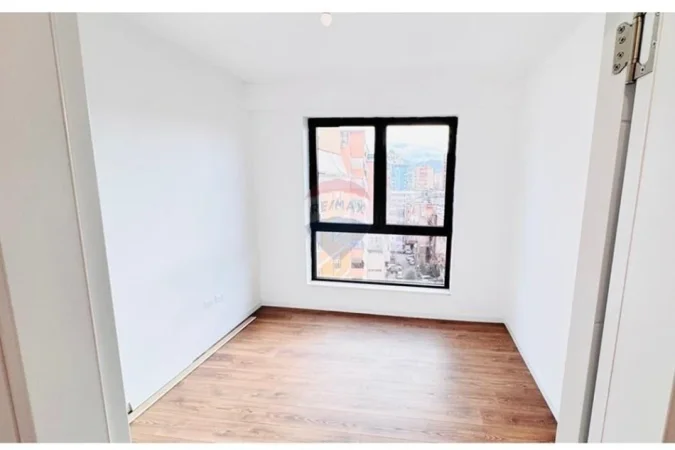 Tirane, shitet apartament 2+1+Ballkon me Post Parking, 94 m² 270.000 € (Myslym Shyri)