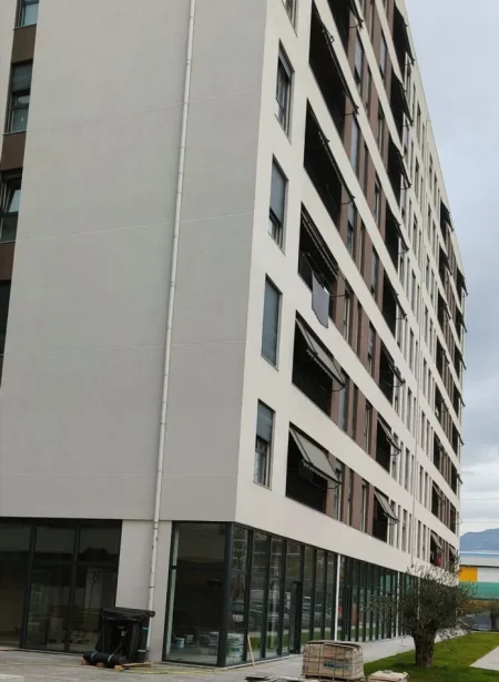 Tirane, shitet ambjent biznesi Kati 0, 107 m² 267.000 € (Bulevardi Blu)