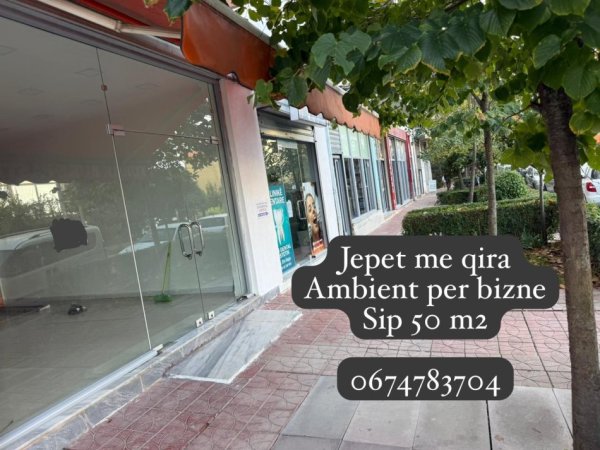 Tirane, jepet me qera ambjent biznesi Kati 0, 50 m² 400 € 