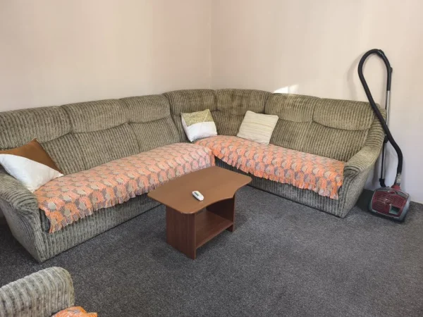 Tirane, jepet me qera Vile 1+1+Aneks+Ballkon Kati 0, 70 m² 600 € (Myslym shyri)