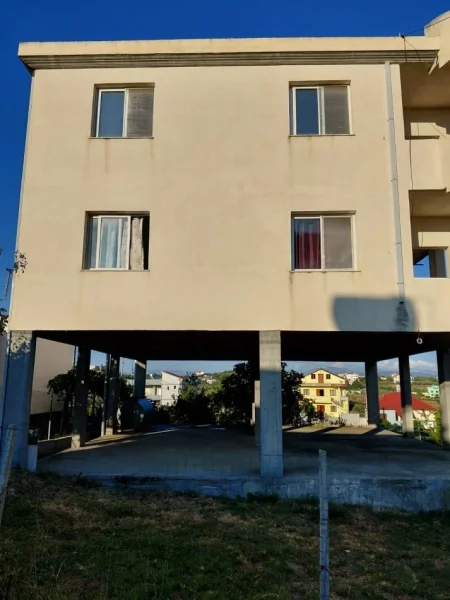 Durres, shitet Vile , 190.000 € 