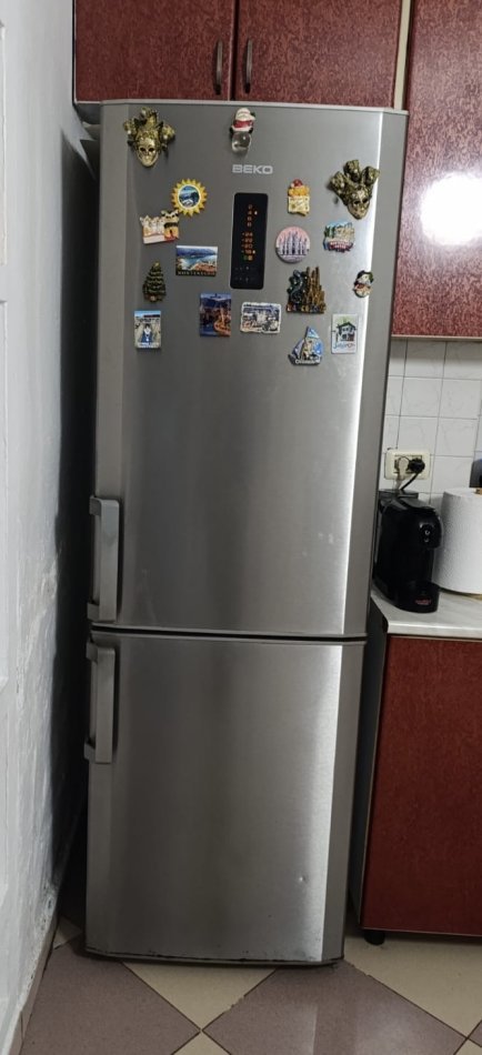 Tirane, shes Frigorifer no frost / furre + pianure