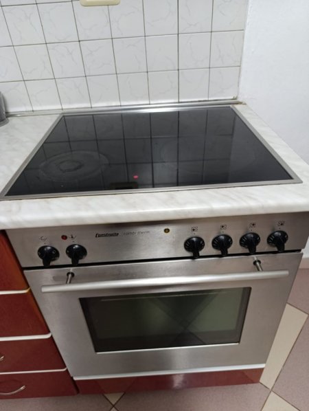 Tirane, shes Frigorifer no frost / furre + pianure