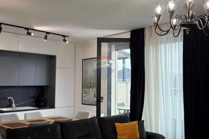 Jepet me qera apartament 2+1 , 96 m² 1.500 €