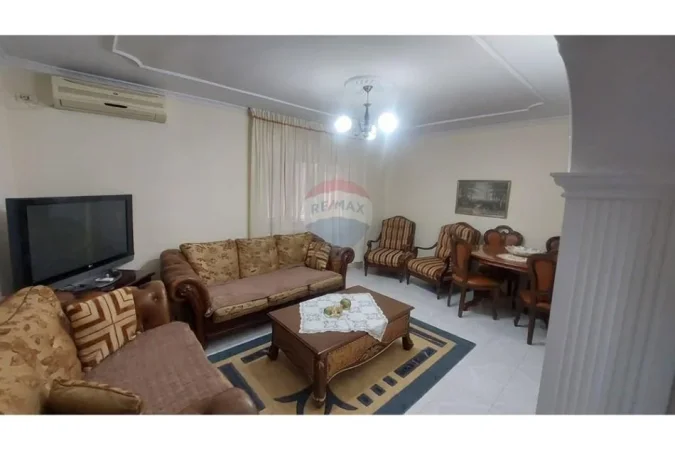 Tirane, jepet me qera apartament 2+1 , 75 m² 500 € (Brryli)