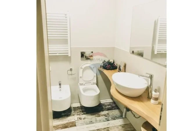 Tirane, shitet apartament 3+1+Ballkon Kati 3, 135 m² 255.000 € (Hipoteka, Kompleksi Panorama)