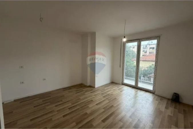 Tirane, shitet apartament 1+1 , 44 m² 95.000 € (Ish Tregu Elektrik)