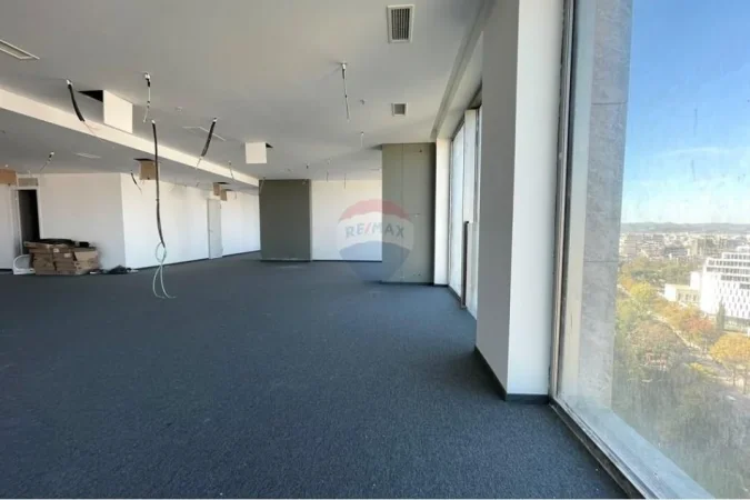 Tirane, shitet zyre , 461 m² 2.300.002 € (Downtown One)