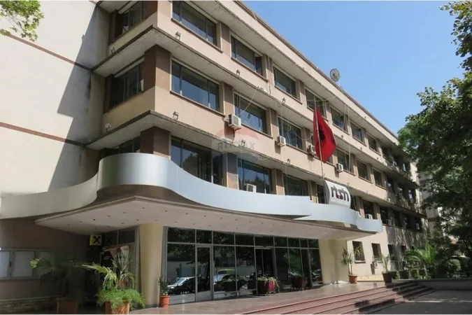 Tirane, shitet zyre , 294 m² 1.200.000 € (Bulevardi Bajram Curri, Tiranë)