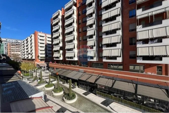 Tirane, shes , 130 m² 910.000 € 