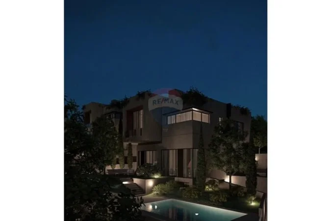 Tirane, shitet Vile 4+1 , 574 m² 850.000 € (Farke)