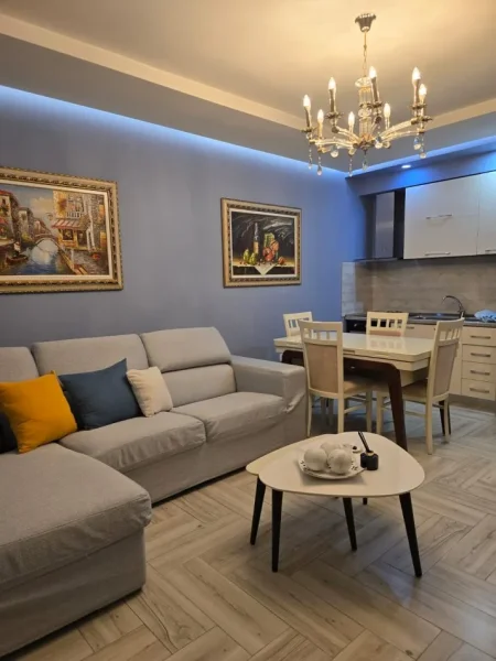 Tirane, jepet me qera apartament 1+1+Ballkon Kati 2, 70 m² 600 € (Rruga Ferit Xhajko, Medrese, Tiranë)