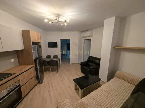 Tirane, jepet me qera apartament 2+1 Kati 7, 90 m² 575 € (don bosko)