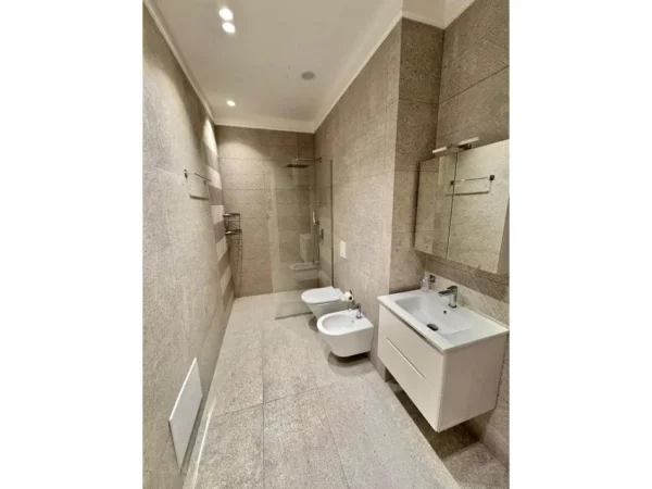 Tirane, jepet me qera apartament 1+1 Kati 7, 75 m² 1.400 € (stadiumi air Albania)