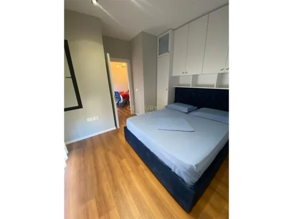 Tirane, jepet me qera apartament 2+1 Kati 1, 78 m² 650 € (rruga e Dibres)