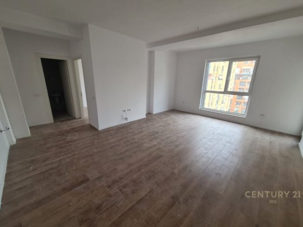 Tirane, jepet me qera ambjent biznesi Kati 4, 72 m² 500 € (21 Dhjetori)