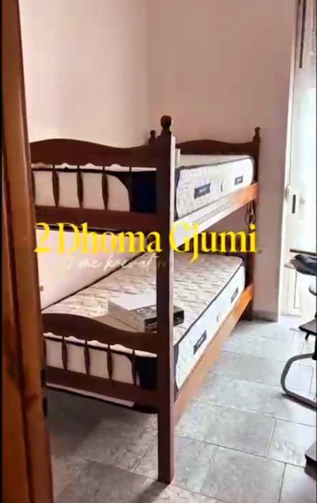 Tirane, jepet me qera apartament 3+1 Kati 3, 83 m² 510 € (Rruga e Dibrës)