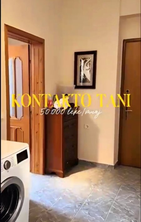 Tirane, jepet me qera apartament 3+1 Kati 3, 83 m² 510 € (Rruga e Dibrës)