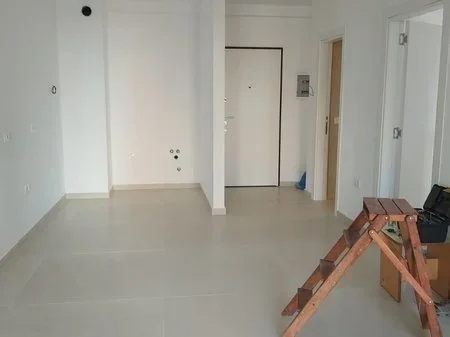 Tirane, jepet me qera ambjent biznesi Kati 3, 68 m² 500 € 