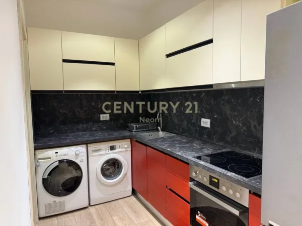 jepet me qera apartament 1+1 Kati 2, 64 m² 600 € (Kodra e diellit)