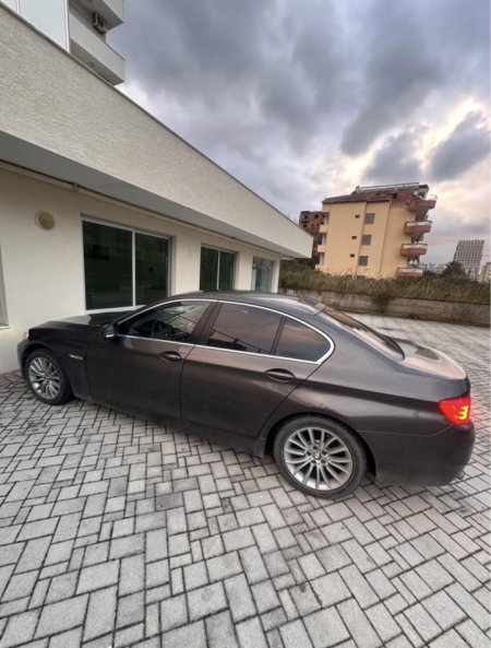 Durres, shes makine Bmw seria 5 f10 Nafte, kafe automatik Kondicioner 350.000 km 11.900 €