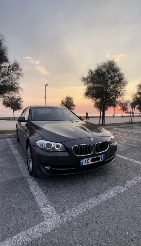 Durres, shes makine Bmw seria 5 f10 Nafte, kafe automatik Kondicioner 350.000 km 11.900 €