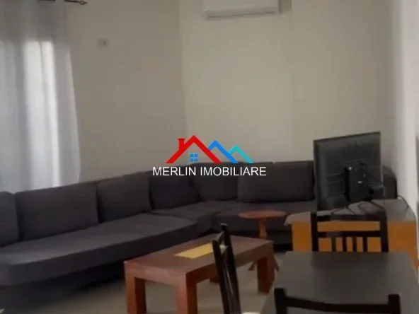 Tirane, jepet me qera apartament 2+1+Ballkon Kati 1, 115 m² 518 € (BULEVARDI MIGJENI)
