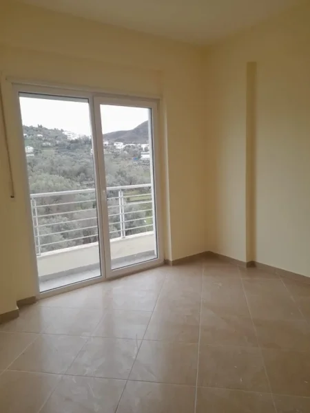 Tirane, jepet me qera apartament 1+1 , 410 € 