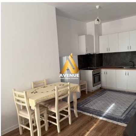 Tirane, jepet me qera apartament 1+1 Kati 6, 480 € 
