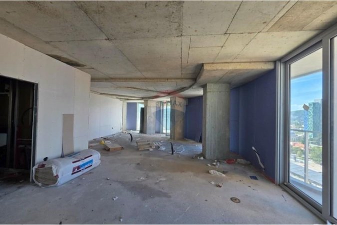 Tirane, jepet me qera zyre , 196 m² 3.501 € (TIRANA'S ROCK)