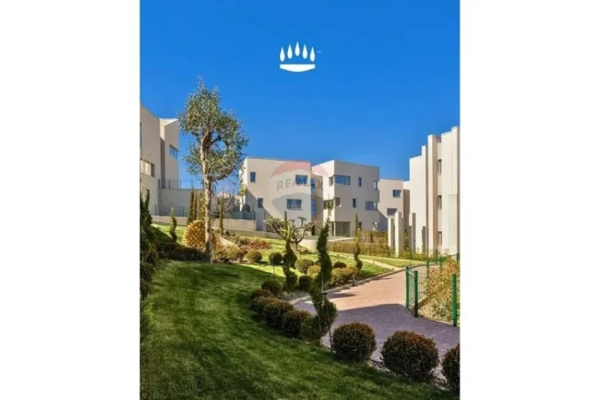 Jepet me qera Vile , 403 m² 5.000 €