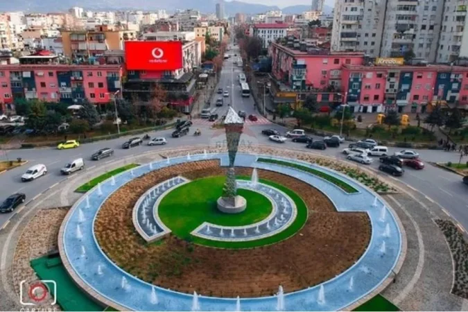 Tirane, jepet me qera Vile 3+1 , 253 m² 5.000 € (Zogu I Zi)