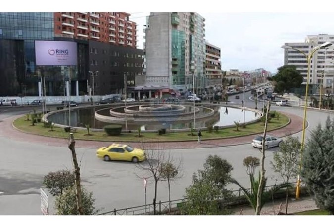 Tirane, jepet me qera Vile 3+1 , 253 m² 5.000 € (Zogu I Zi)