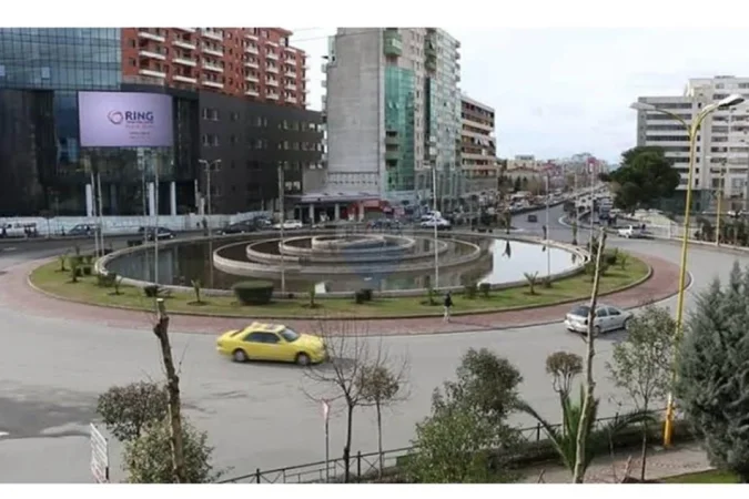 Tirane, jepet me qera Vile 3+1 , 253 m² 5.000 € (Zogu I Zi)