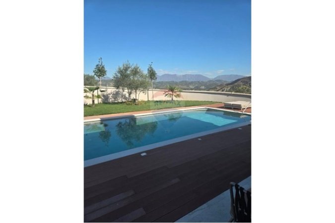 Tirane, jepet me qera Vile , 1.250 m² 5.000 € (Vishnjë, Tiranë)