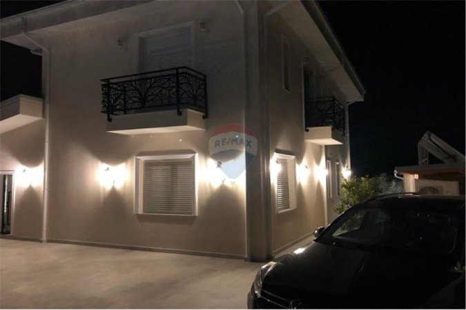 Tirane, jepet me qera Vile , 1.250 m² 5.000 € (Vishnjë, Tiranë)