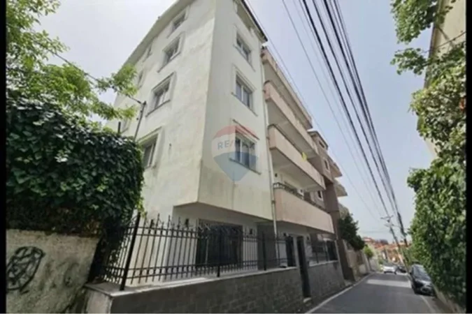Tirane, jepet me qera Vile , 153 m² 5.000 € (Qyteti Studenti)