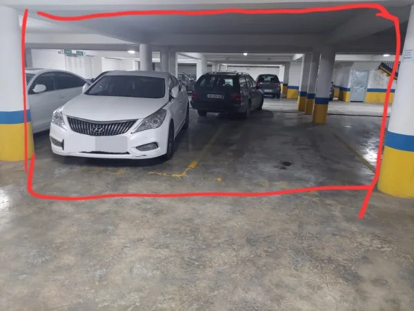 Tirane, shitet nga Pronari, pa-komision garazh | post parkimi Kati -2,