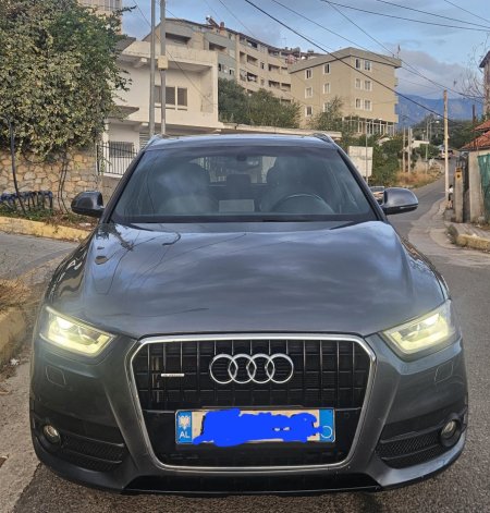Tirane, shes SUV AUDI Q3 Benzin+Gaz, gri metalizato automatik Klima 216 km 11.500 €