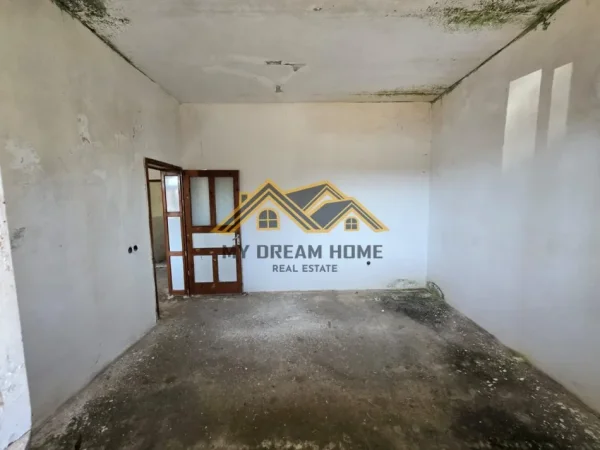 Durres, shitet apartament 3+1 Kati 1, 500 m² 130.000 € (plazh)