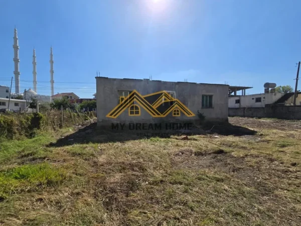 Durres, shitet apartament 3+1 Kati 1, 500 m² 130.000 € (plazh)