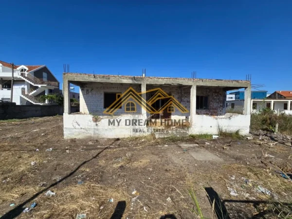 Durres, shitet apartament 3+1 Kati 1, 500 m² 130.000 € (plazh)