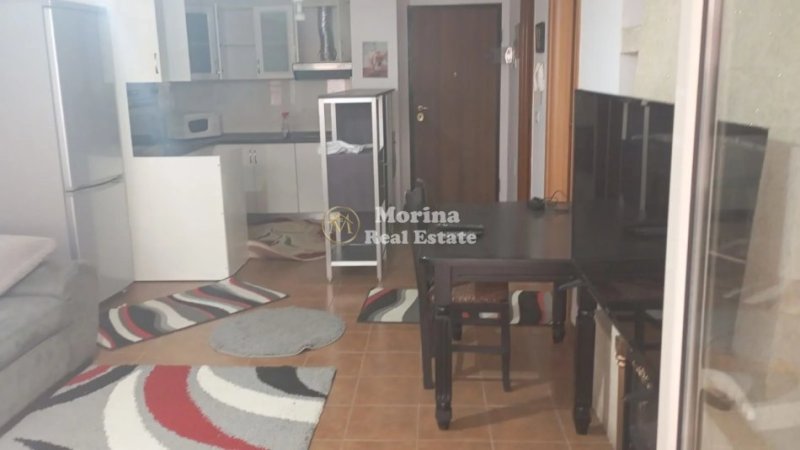 Tirane, jepet me qera apartament 1+1 Kati 5, 65 m² 400 € (Yzberisht)