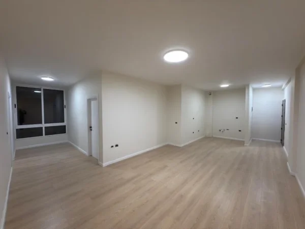 Tirane, shitet apartament 3+1 Kati 3, 102 m² 210.000 € (Kodra e Diellit)